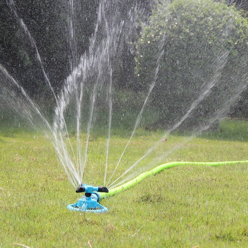 Automatic rotating sprinkler heads for garden lawns